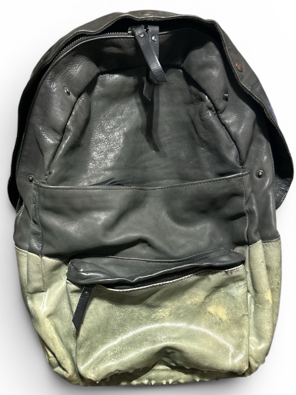 RBRSL
Leather weekend bag
Very good condition
Multicolour, Leather
